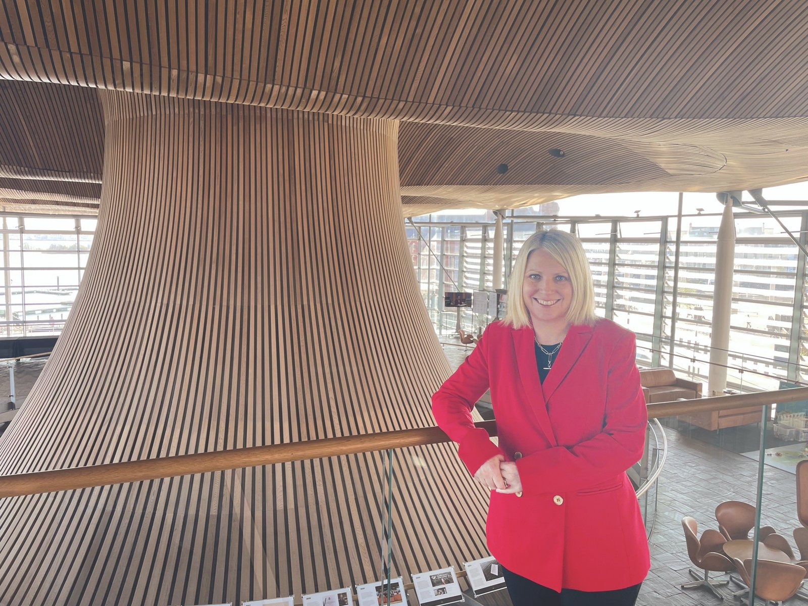 Hannah_in_the_Senedd_1_CORR.jpg