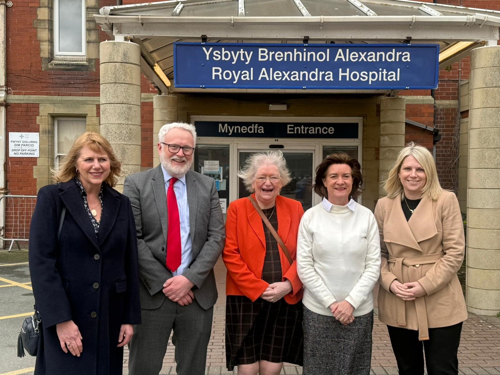 20260222_-_Clwyd_-_Royal_Alexandra_Hospital_visit_with_the_FM.jpg