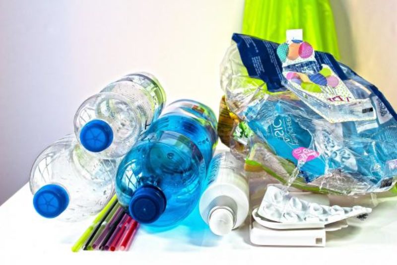 Single use plastic waste