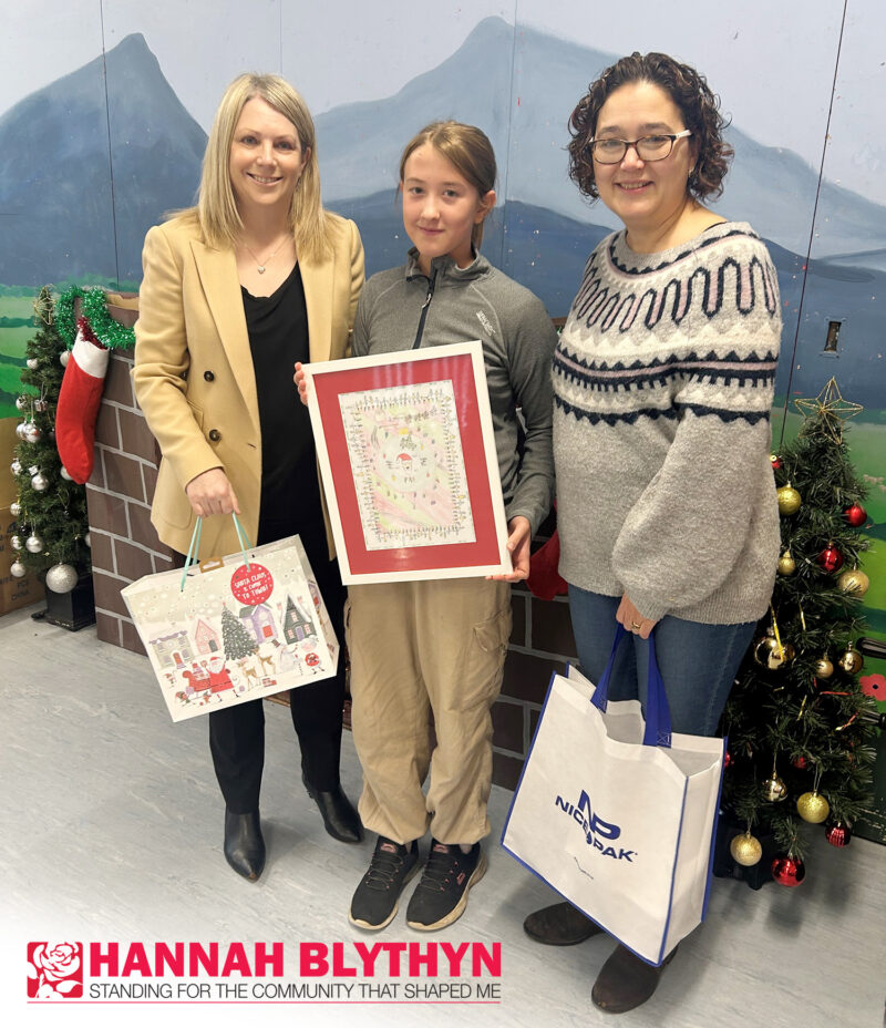 Hannah Blythyn MS with overall winner Bethan Catherine Edwards of Ysgol Y Foel, Cilcain, with her design and Milly Riley, product manager at Nice-Pak International